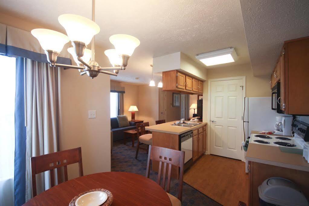 Charwood Suites Columbus Exteriér fotografie